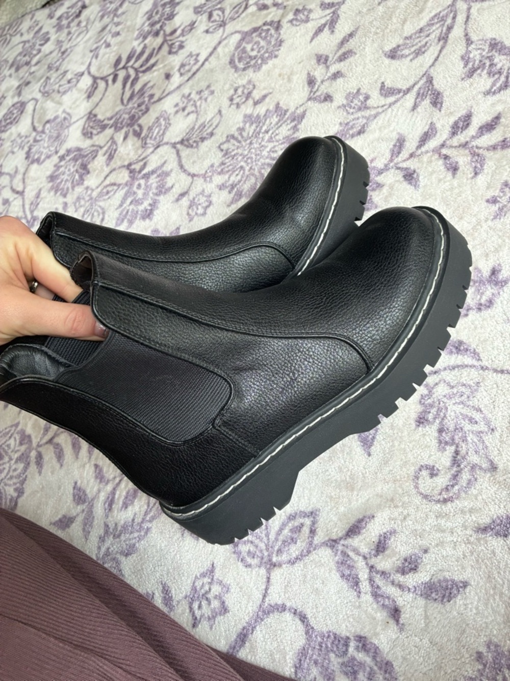 NWOT-Sincerly Jules Women's Black Chunky Chelsea Ankle Boots